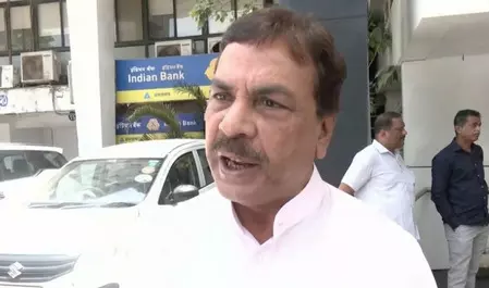 नेहरू और पीएम मोदी की तुलना अनुचित, दोनों में जमीन-आसमान का अंतर: कांग्रेस